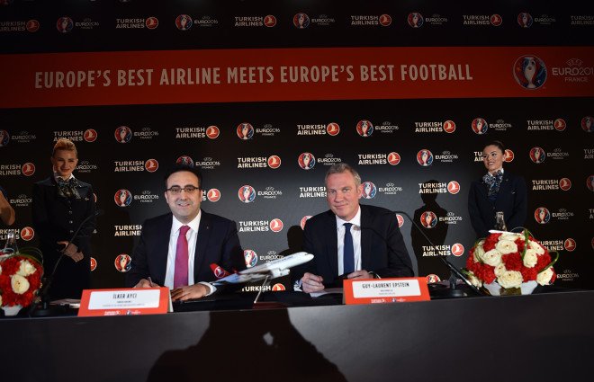 Turkish Airlines aerolínea oficial de la EURO 2016 Marca de Gol