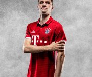 Bayern Munich Home Kit 2016-17