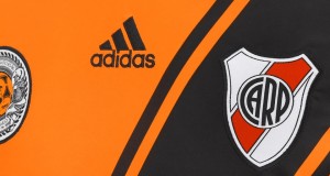 Camiseta de River Plate naranja