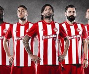 Olympiacos Home Kit 2016-17
