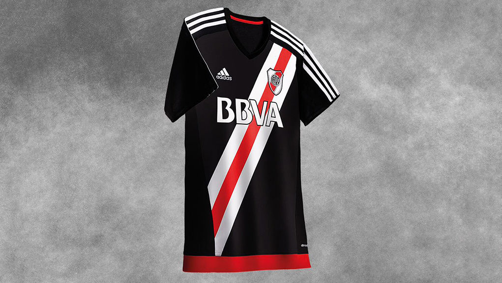 camiseta River Plate Labruna adidas 2016 17