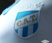 Tercera camiseta Umbro de Atlético Tucumán 2017