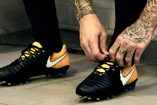 Botines Nike Tiempo Legend VII