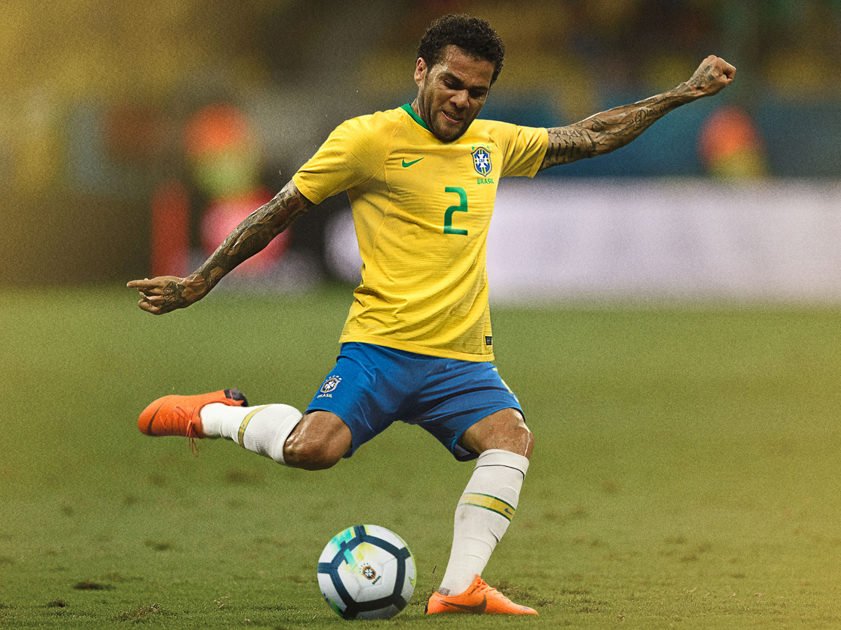 Camiseta Nike de Brasil Mundial 2018 Dani Alves