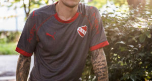 Tercera camiseta PUMA de Independiente 2018 19