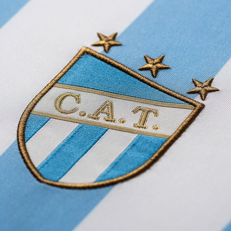 Camiseta titular Umbro de Atlético Tucumán 2018 19
