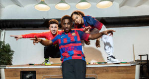 Camiseta Nike del FC Barcelona Mash-Up