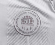 Review Camiseta Umbro de Estudiantes de La Plata 50° aniversario