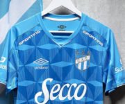 Tercera camiseta Umbro de Atlético Tucumán 2020