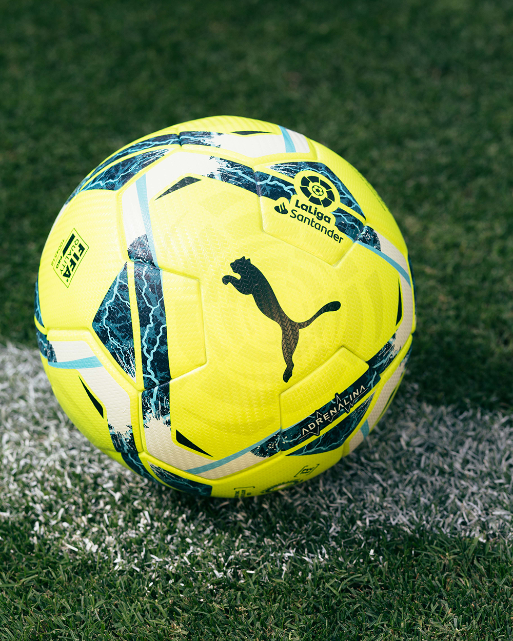 Balón oficial PUMA de LaLiga de España 2020 2021 Adrenalina