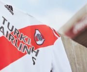 Camiseta titular adidas de River Plate 2020 2021