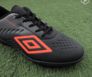 Review Umbro Neo Geo