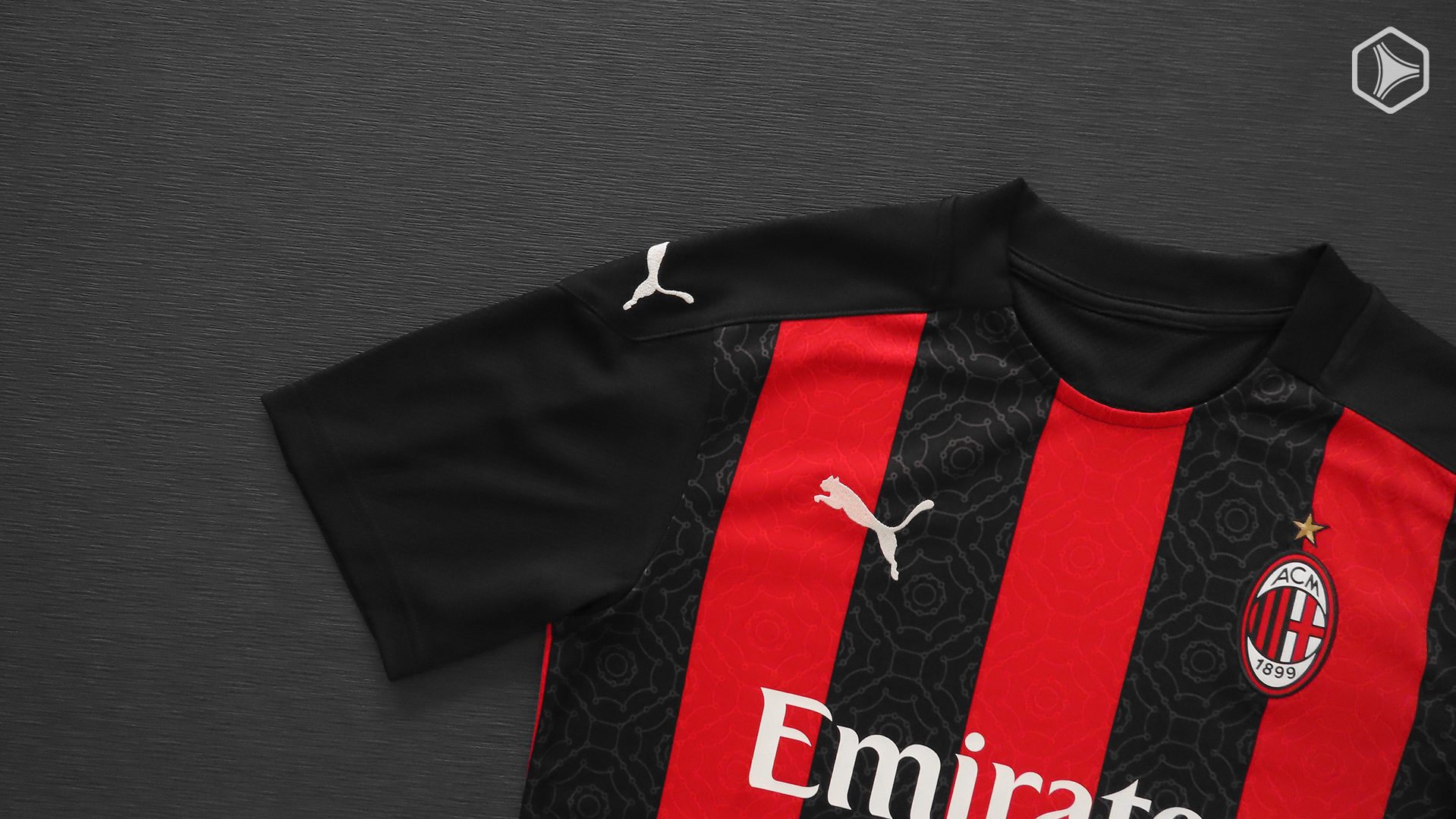 | Camiseta titular PUMA del AC Milan 2020/21 - Marca de Gol