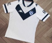 Review Camiseta titular Kappa de Vélez Sarsfield 2021