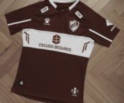 Review Camisetas Kelme de Platense 2021 Alternativa