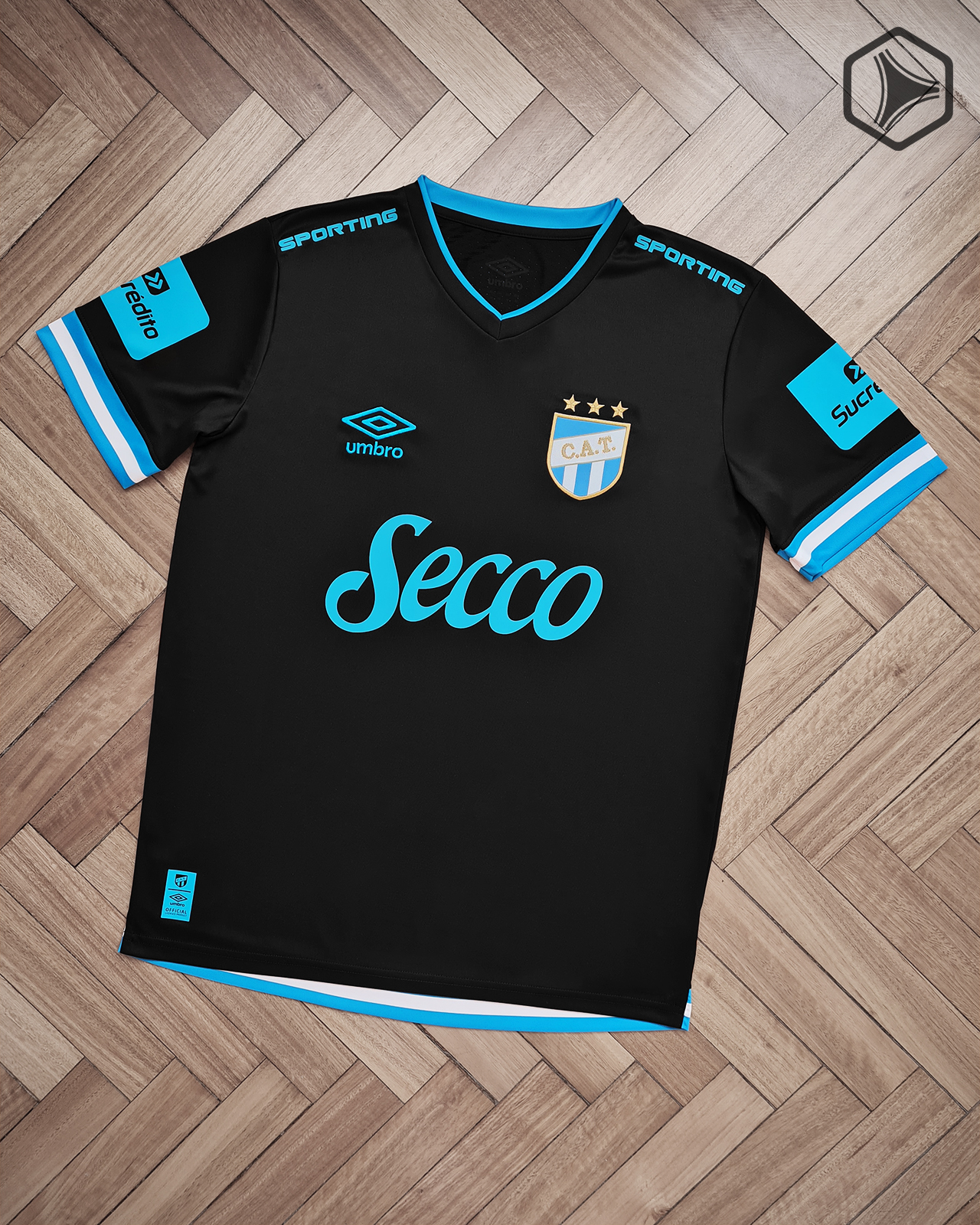 Tercera camiseta Umbro de Atlético Tucumán 2021 2022