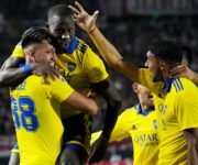 Boca camiseta amarilla