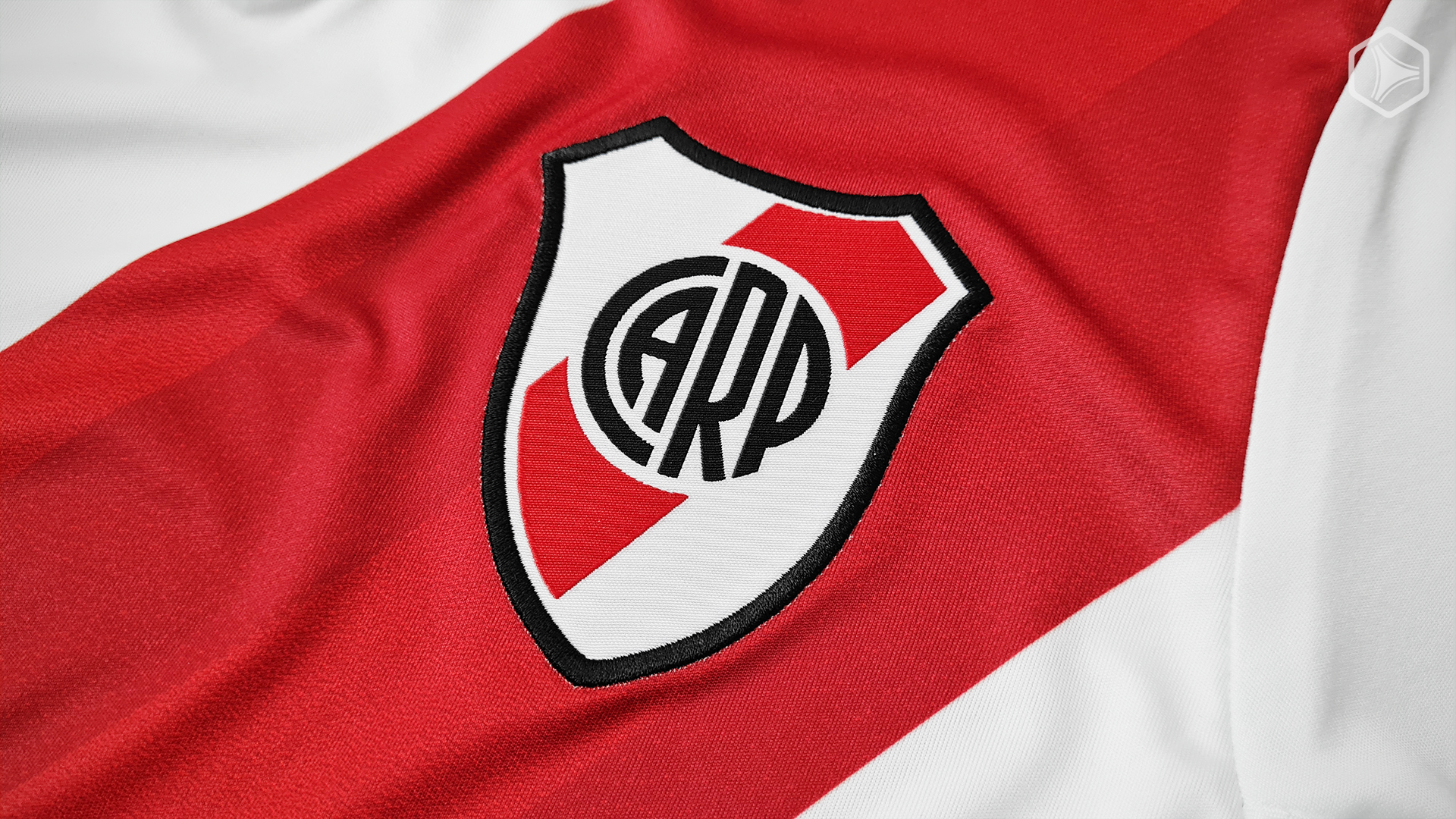 Review | Camiseta titular adidas de River Plate 2022/23 - Marca de Gol