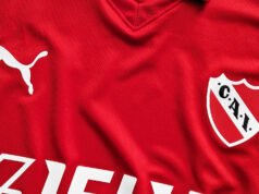 Camiseta titular PUMA de Independiente 2023 2024