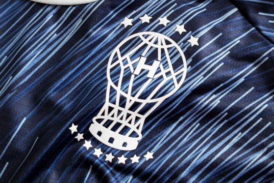 Tercera camiseta Kappa de Huracán 2024 2025