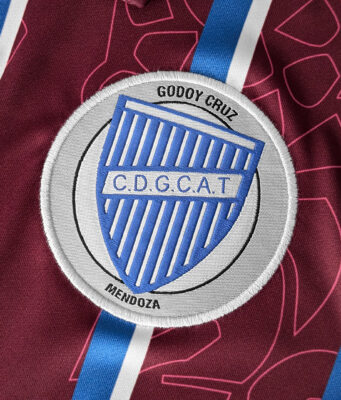 Tercera camiseta Fiume Sport de Godoy Cruz 2024