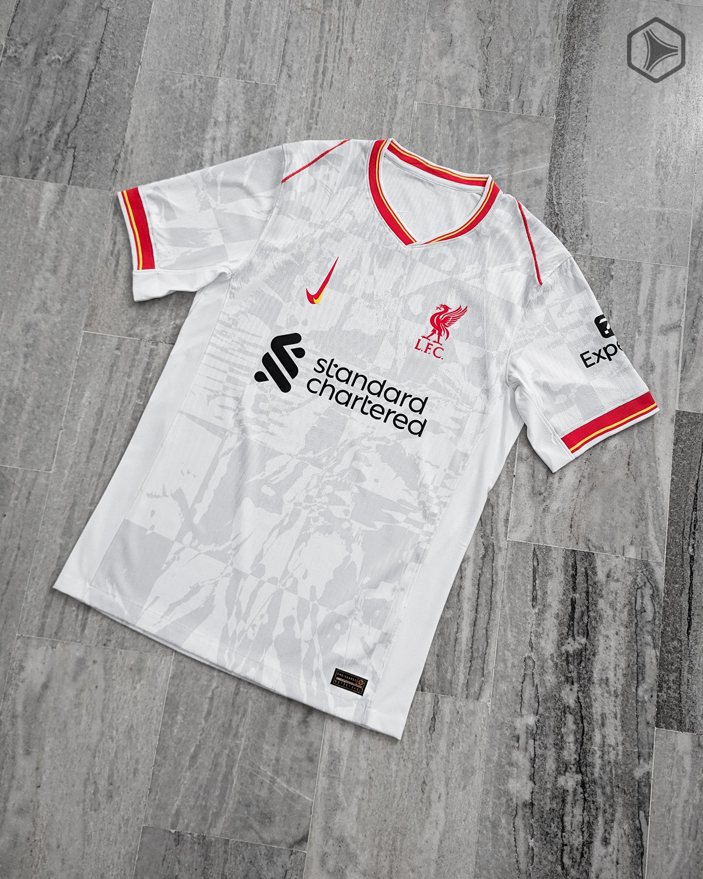 Tercera camiseta Nike del Liverpool 2024 2025