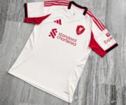 Review Camisetas adidas del Liverpool 2025 2026 Visita
