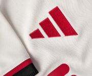 Review Camisetas adidas del Liverpool 2025 2026 Visita