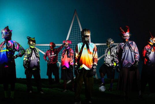 Nike Hollywood Keepers