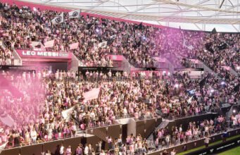 Leo Messi Stand