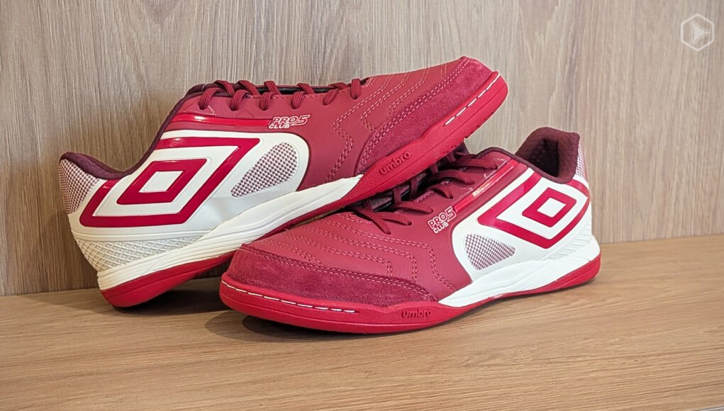 Review Umbro Pro 5 Bump Club 'Cherry' Umbro Pro 5 Bump Club 'Cherry'
