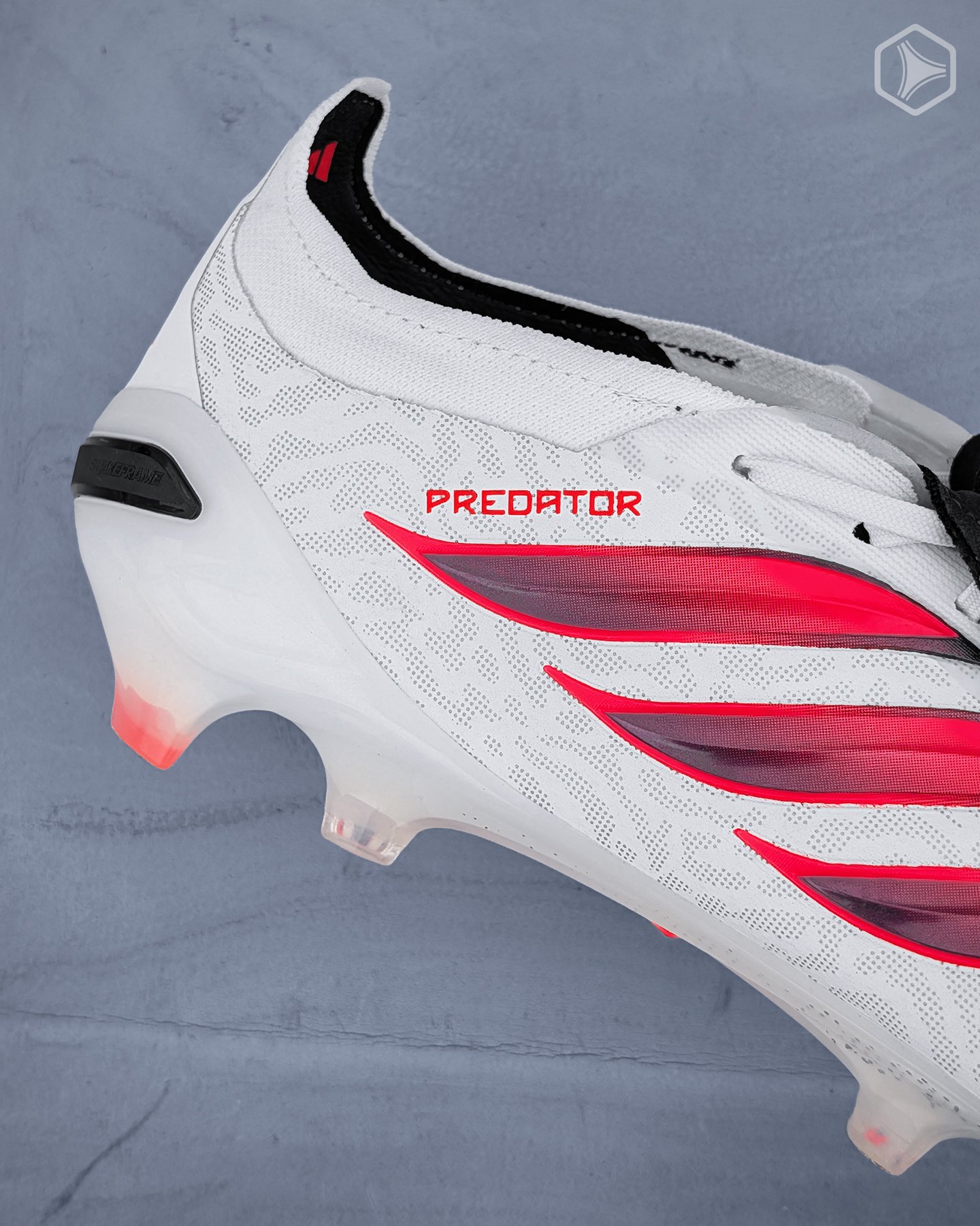 Botines adidas Chaos vs Control Predator Elite