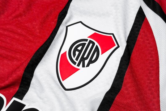 Camiseta alternativa adidas de River Plate 2026 2027