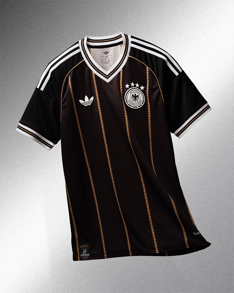 camiseta despedida adidas de Alemania