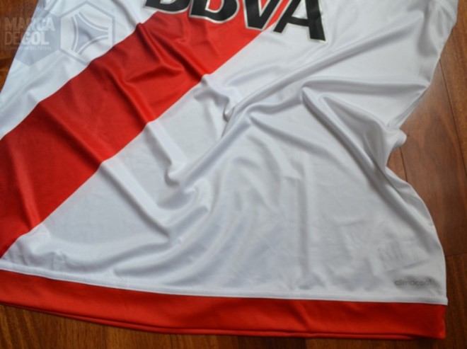 camiseta titular de River Plate 2016