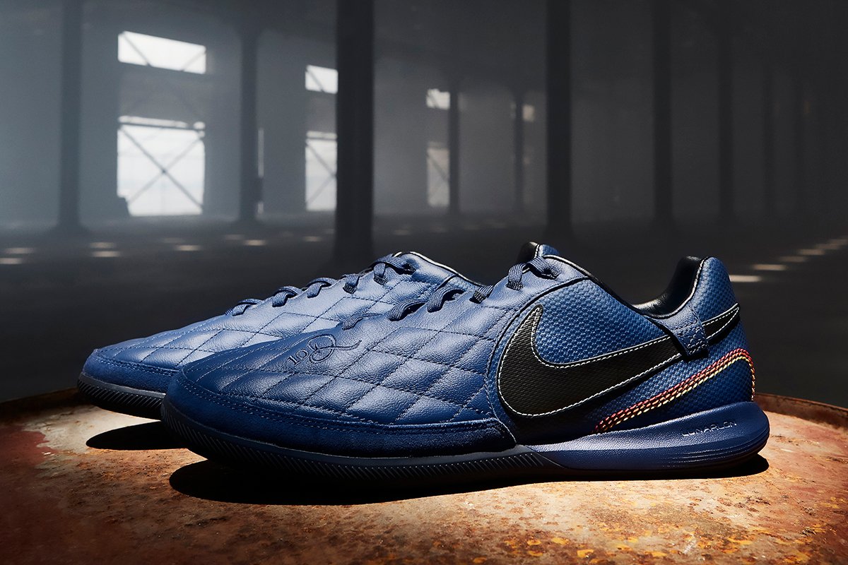nike tiempox ronaldinho